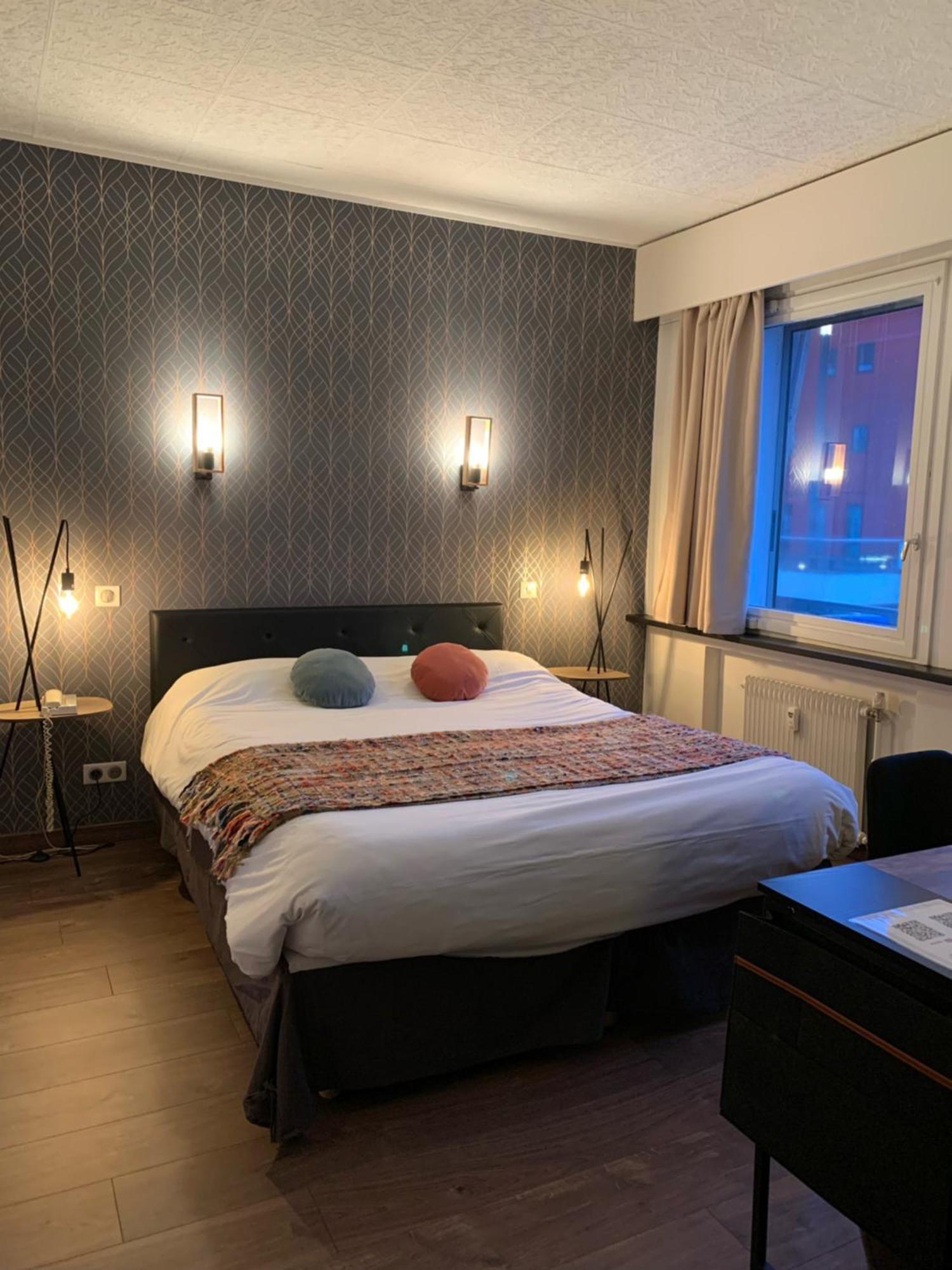 Brit Hotel Roanne - Le Grand Hotel Екстериор снимка